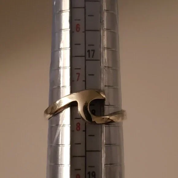 Ocean Wave Ring 925 Sterling Silver Size 8 Crest Cresting Surf Beach Minimalist - Picture 8 of 8